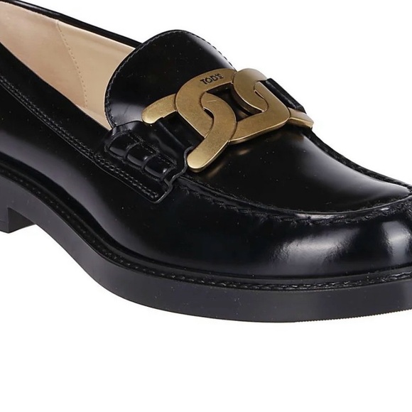 Tod's Black Loafers with Gold Chain Size 38.5 - Picture 10 of 11